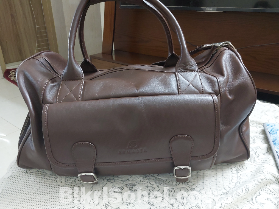 Armadia full leather travel bag